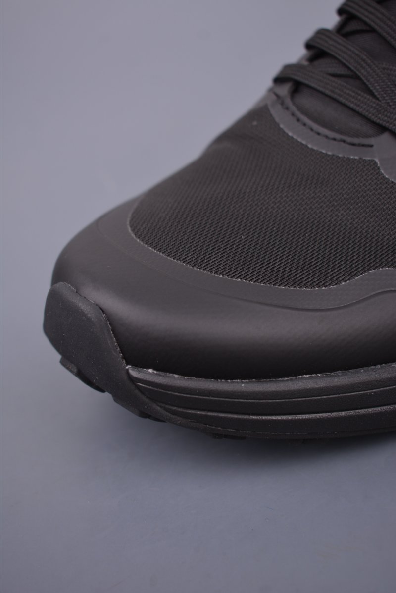 Arc'teryx Konseal LT view