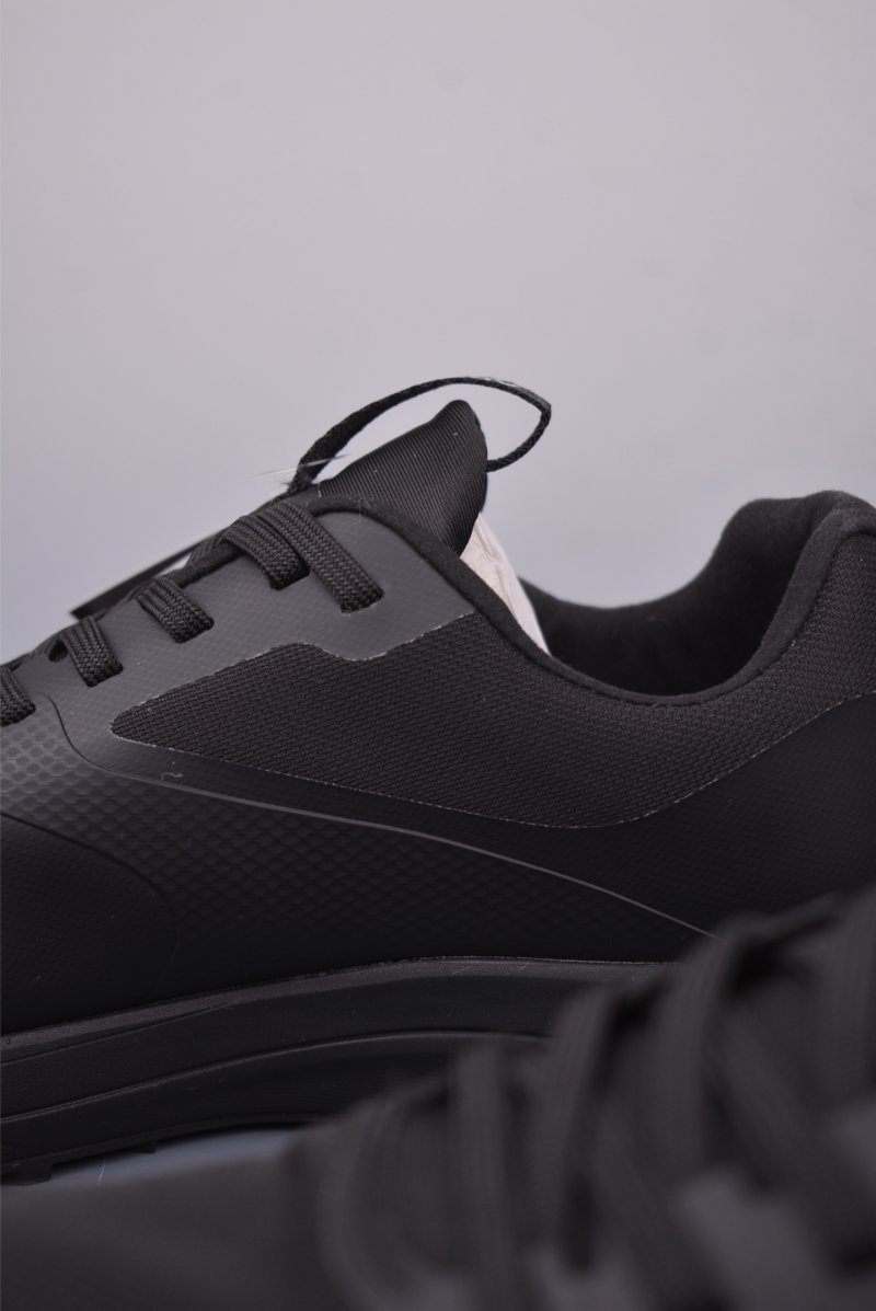 Arc'teryx Konseal LT view