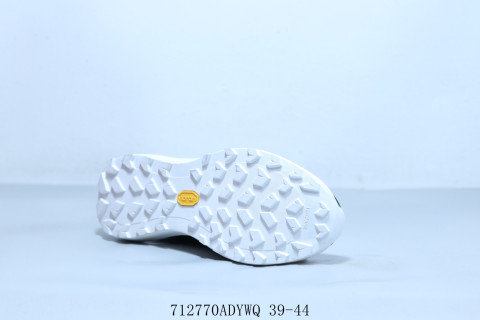 Arc'teryx Konseal LT view 4