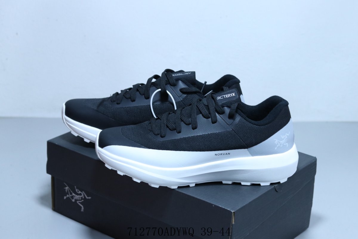 Arc'teryx Konseal LT view