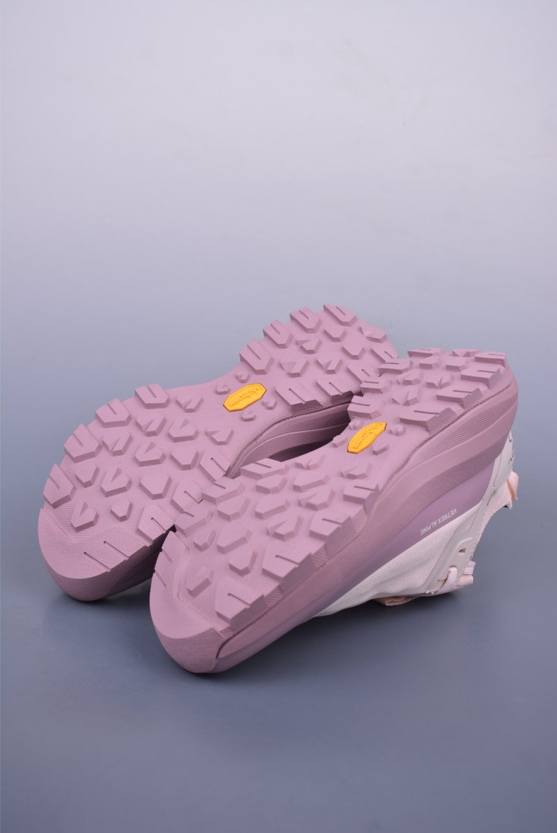 Arc'teryx Kopec GTX view
