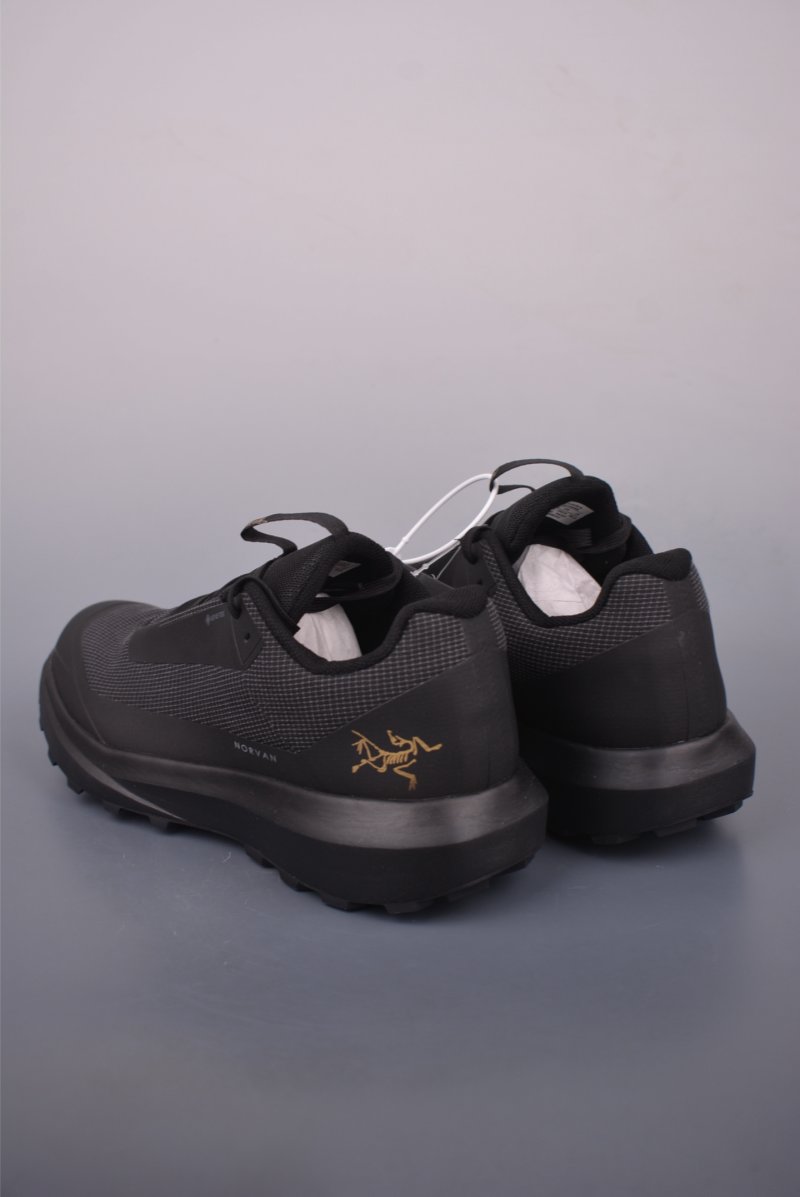 Arc'teryx Norvan GTX view