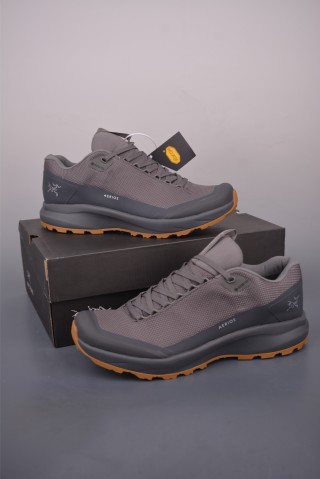 Arc'teryx Norvan GTX view 1