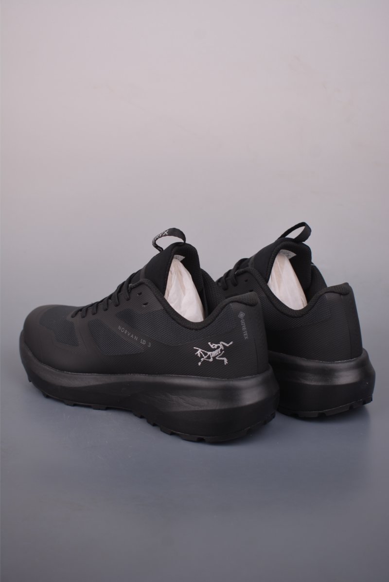 Arc'teryx Norvan GTX view