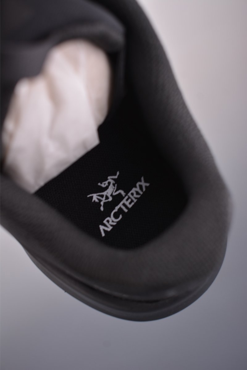 Arc'teryx Norvan GTX view