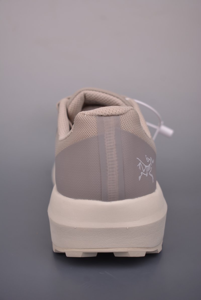 Arc'teryx Norvan LD 4 M view
