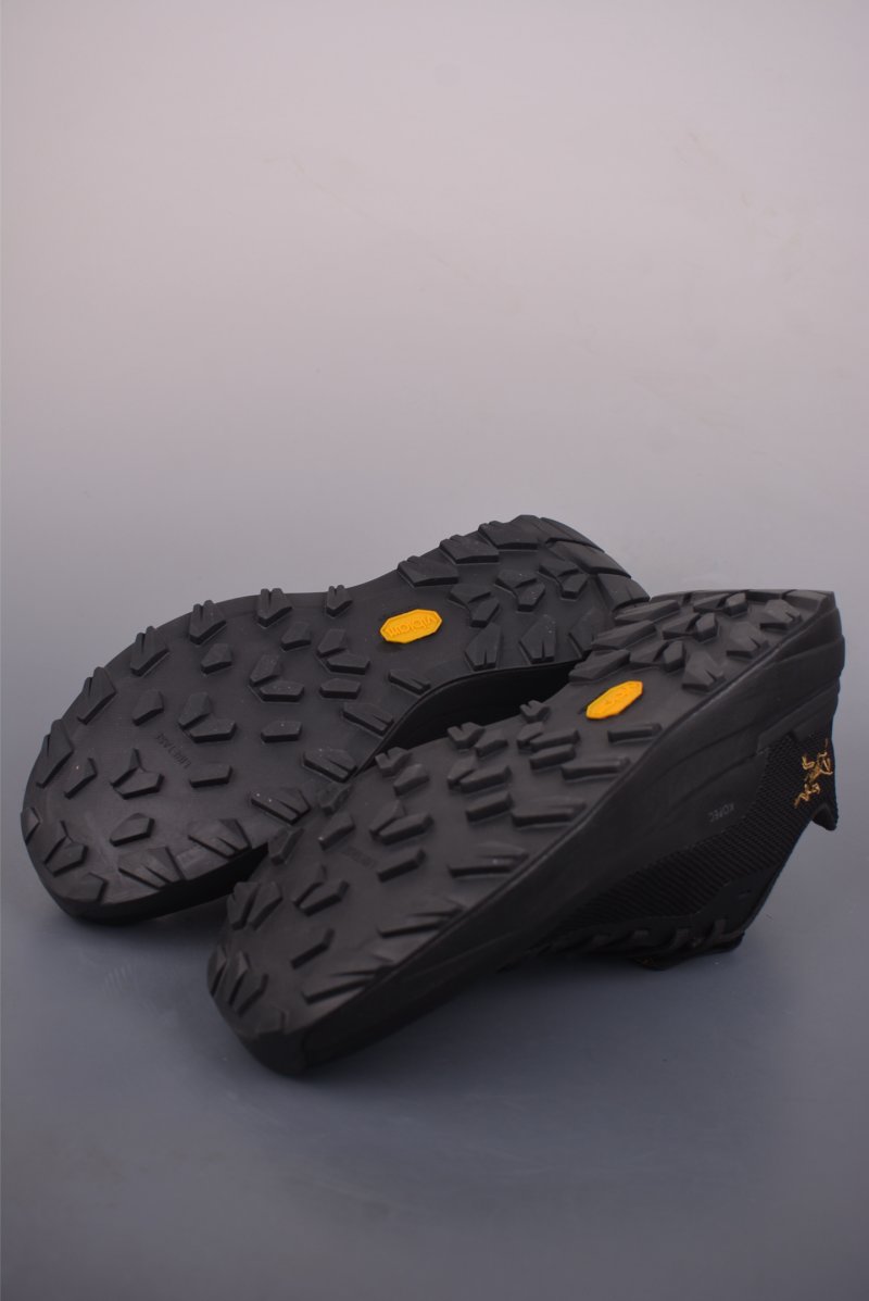 Arc'teryx Norvan LD 4 M view