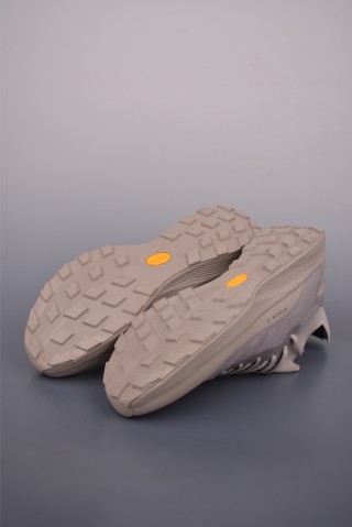 Arc'teryx Norvan SL 3 view 3