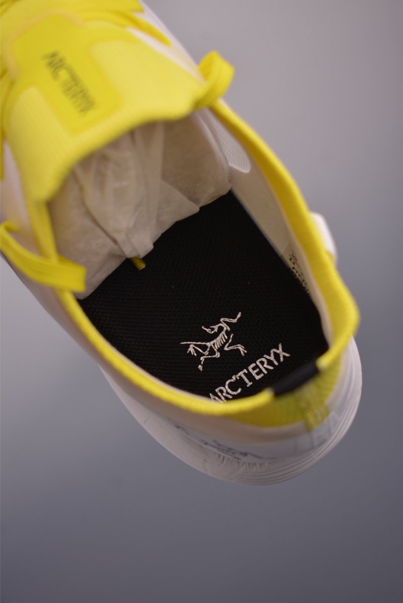 Arc'teryx Norvan SL 3 view