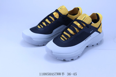 Arc'teryx TX Low view 5