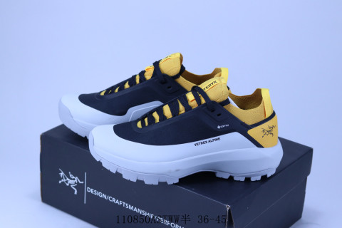 Arc'teryx TX Low view 6