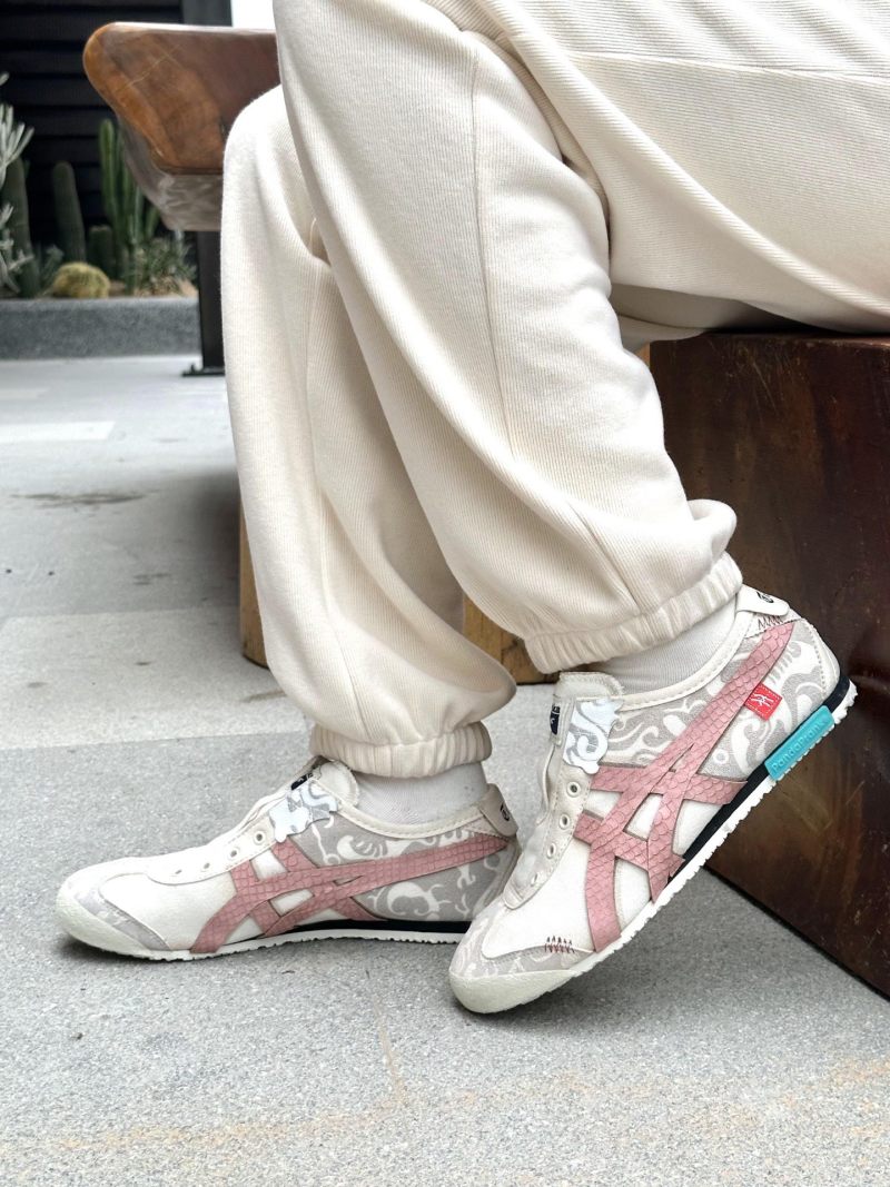 Asics Onitsuka Tiger view