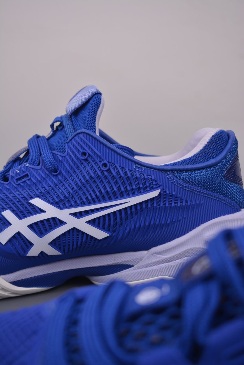 Asics Court FF3 Novak view