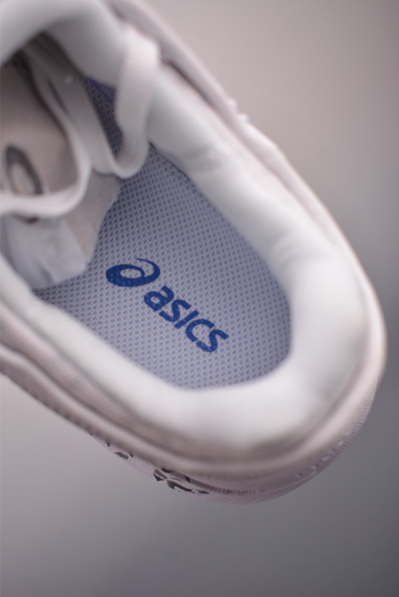 Asics Court FF3 Novak view