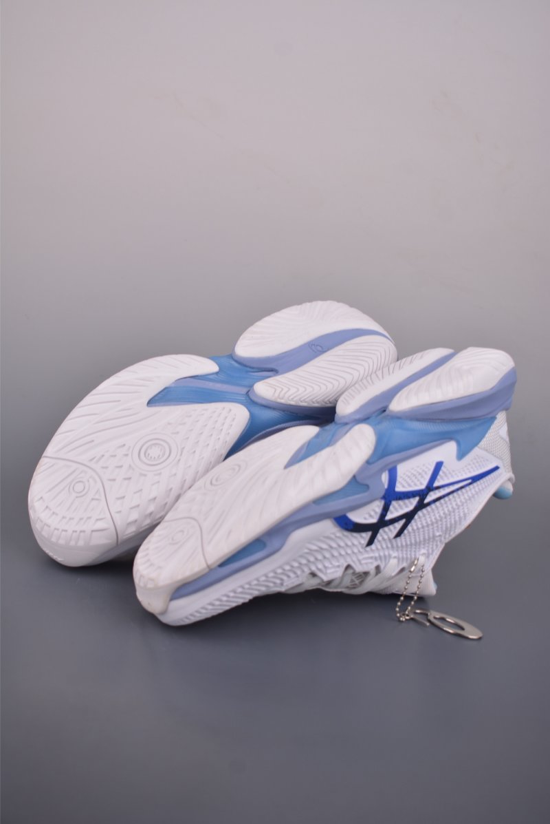 Asics Court FF3 Novak view