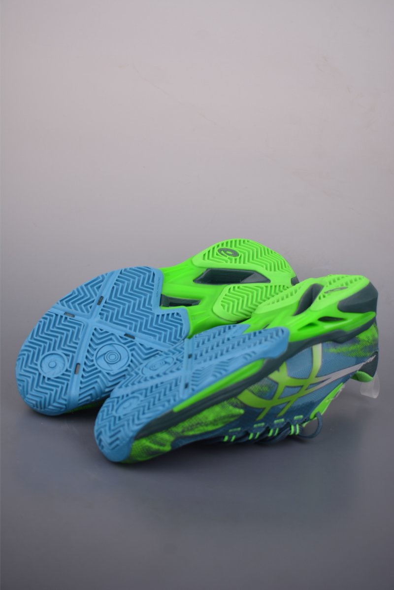 Asics Court FF4 Novak view