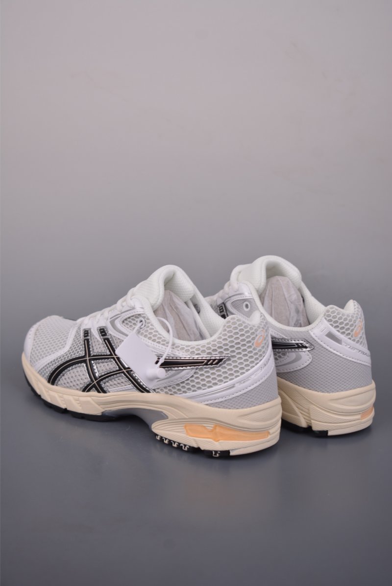 Asics DS-Trainer view