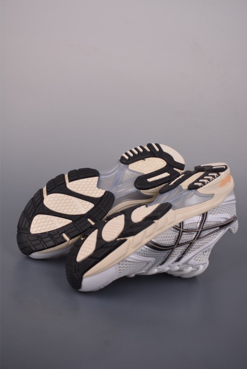Asics DS-Trainer view