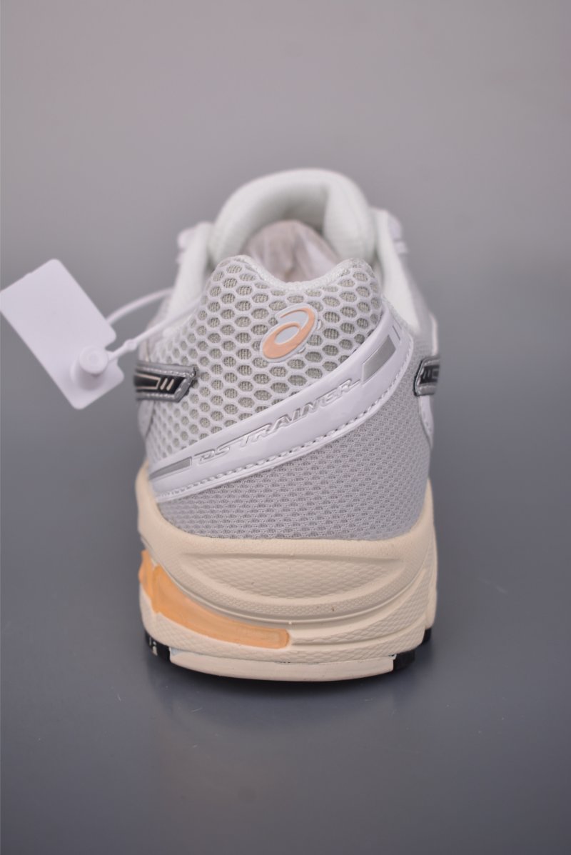Asics DS-Trainer view