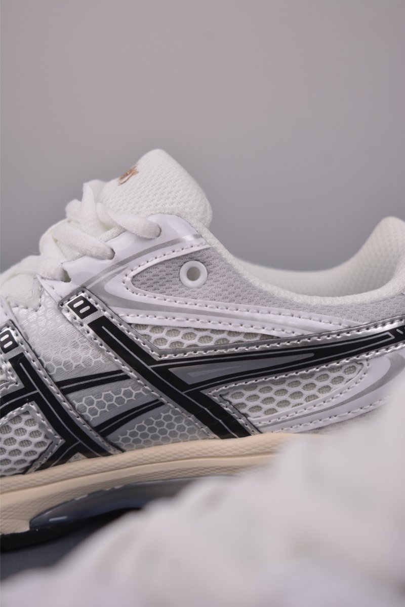 Asics DS-Trainer view