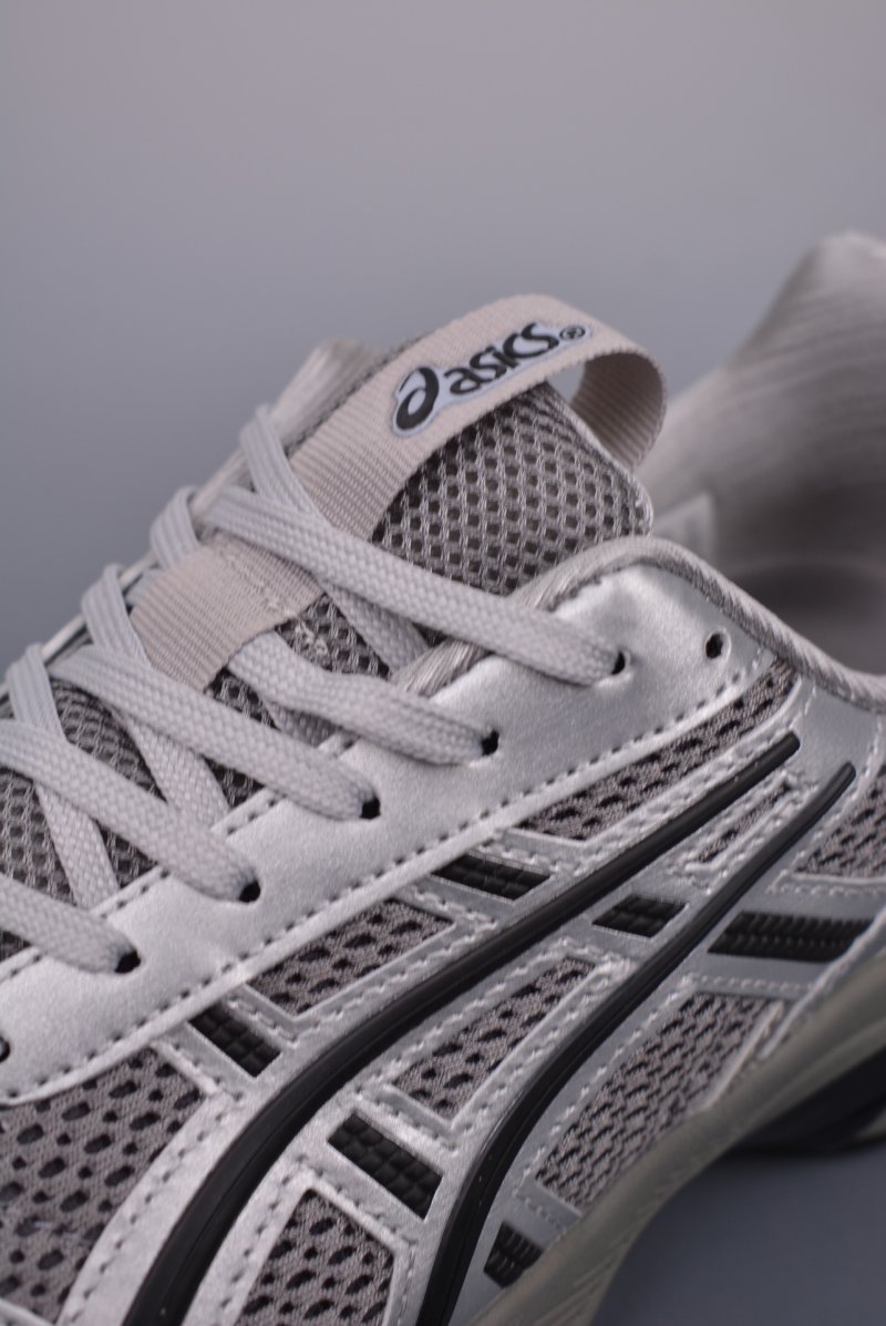 Asics Gel-1090 view