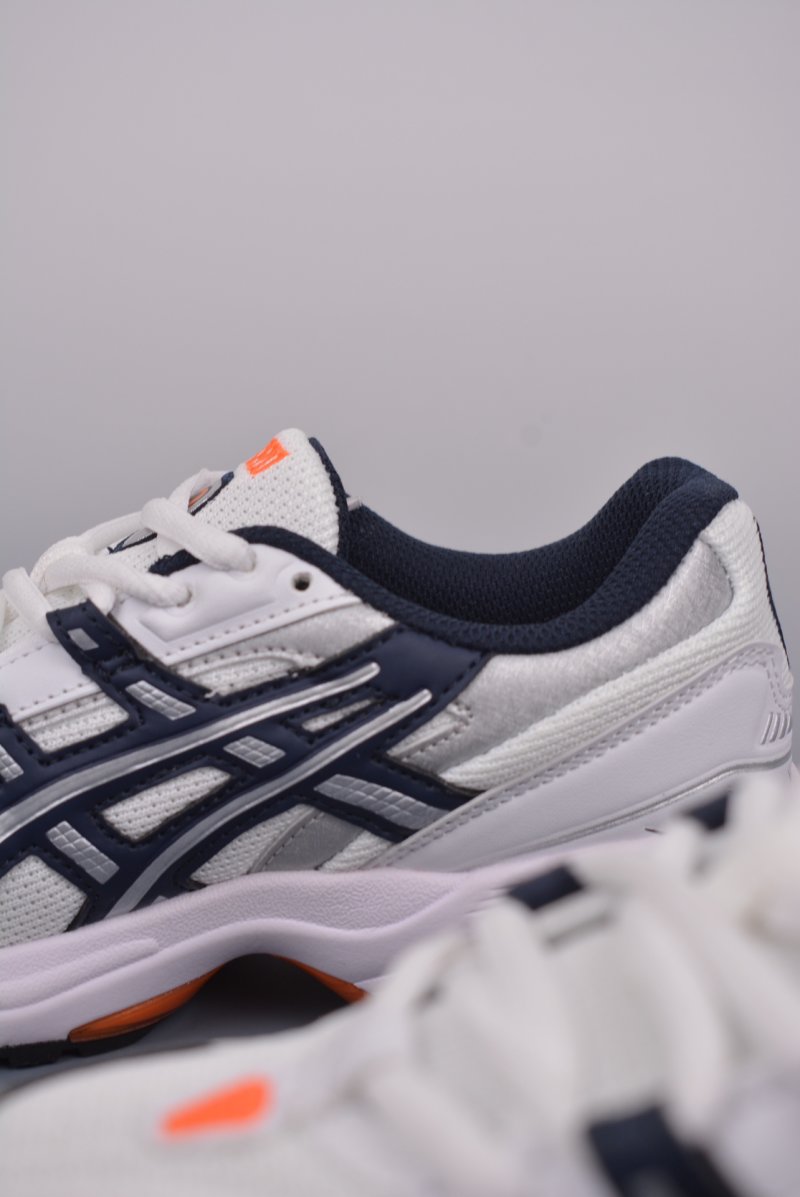 Asics Gel-1090 view