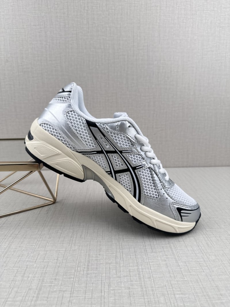 Asics Gel-1130 view