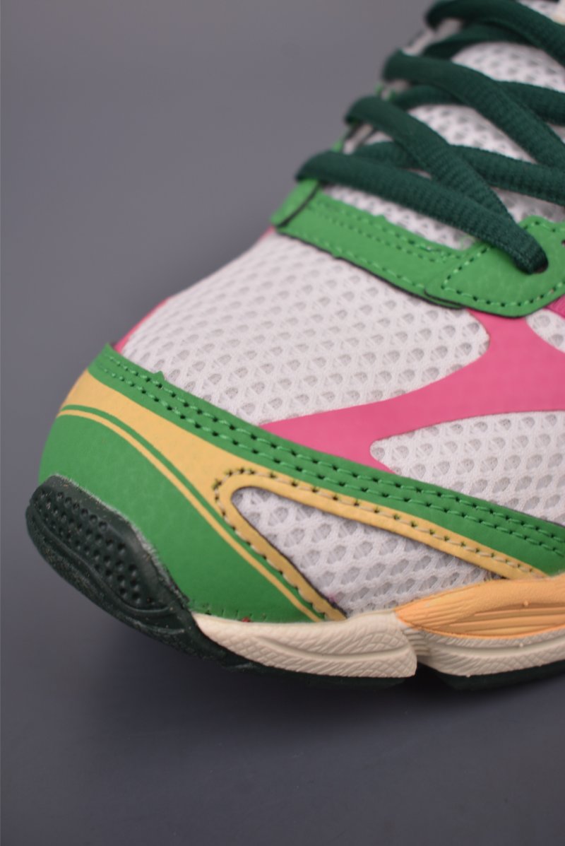 Asics Gel-Cumulus 16 view