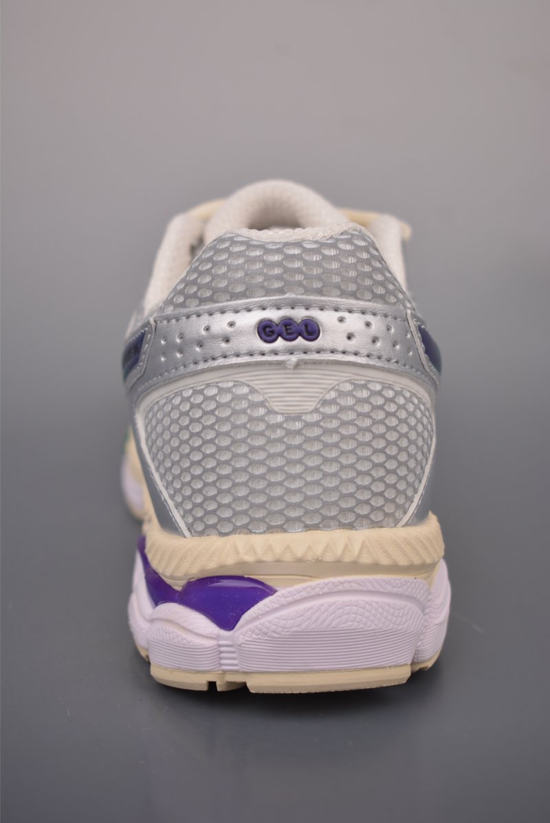 Asics Gel-Cumulus 16 view