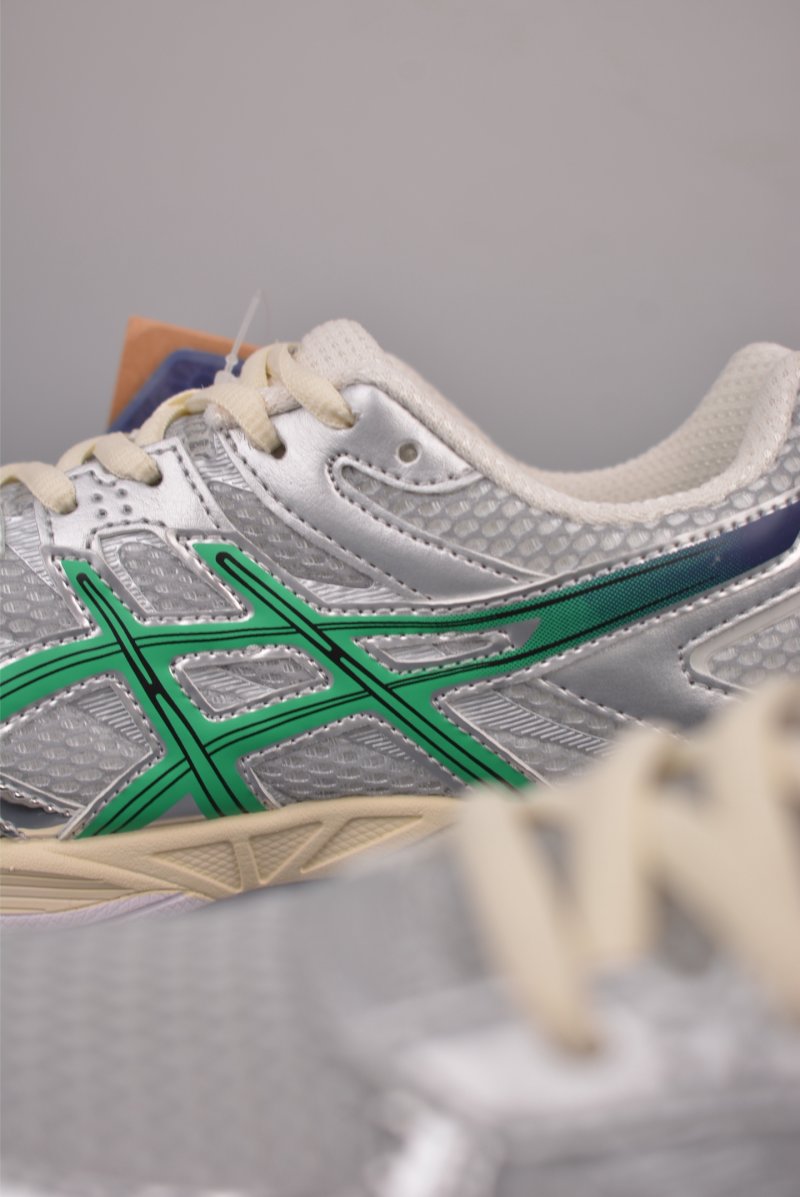 Asics Gel-Cumulus 16 view