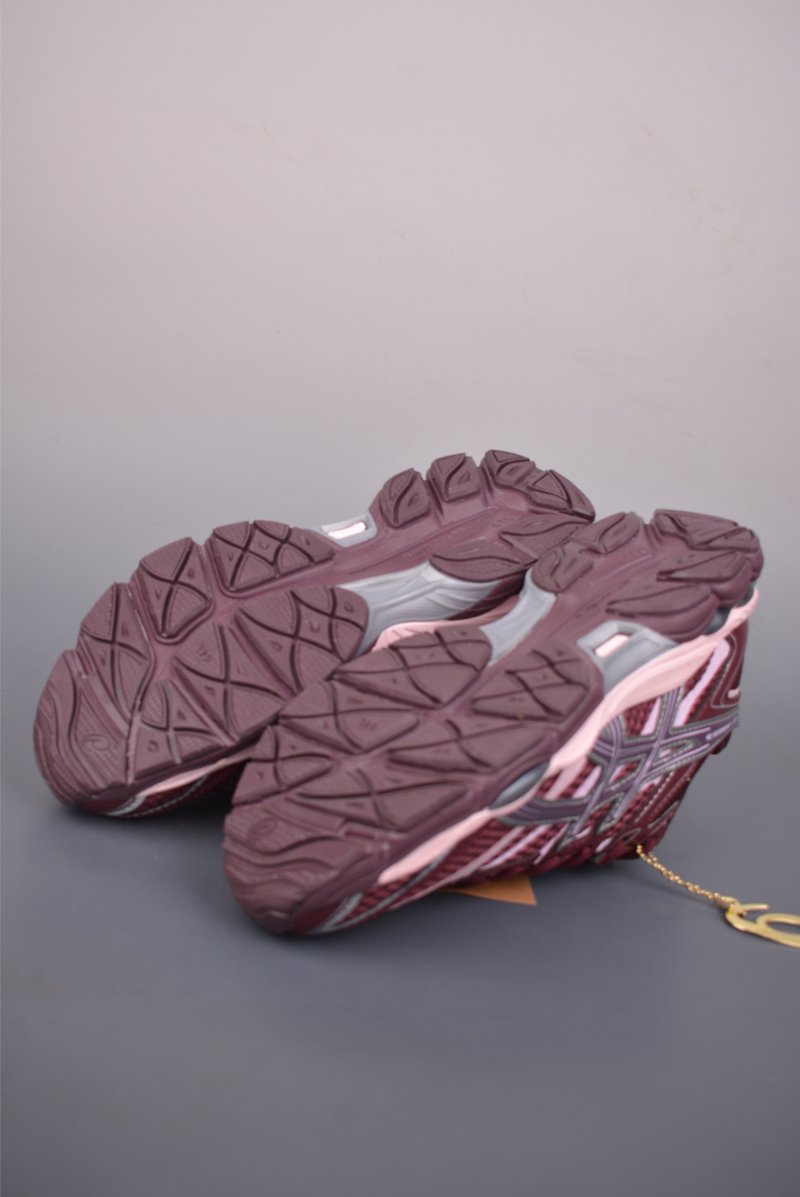 Asics Gel-Cumulus 16 view