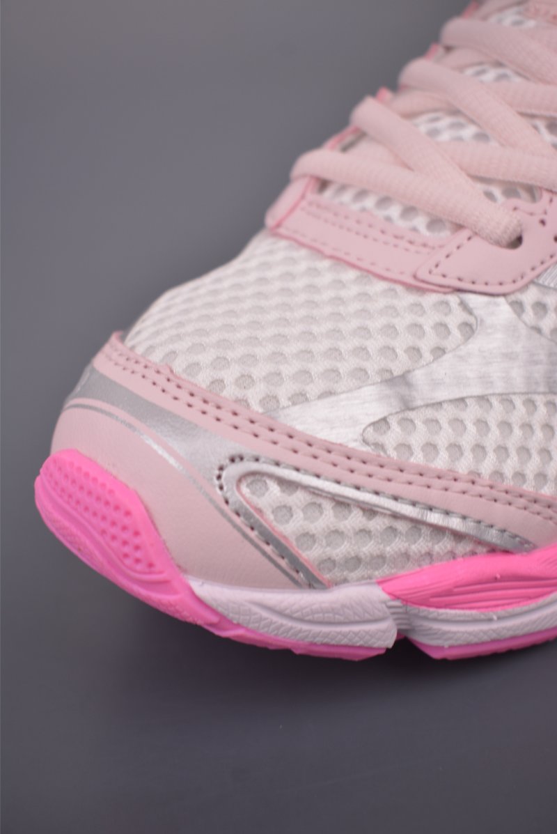 Asics Gel-Cumulus 16 view