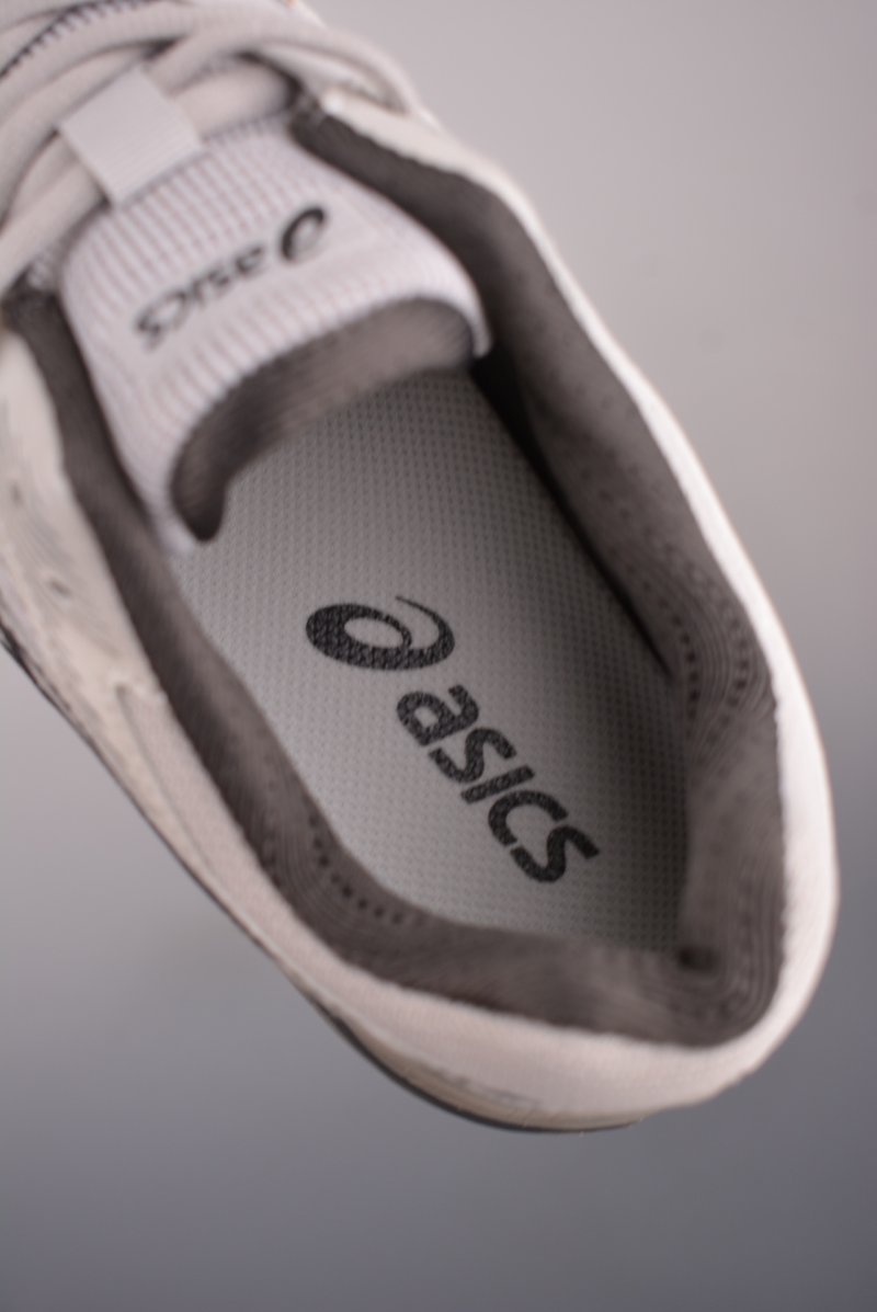 Asics Gel-Flux 4 view