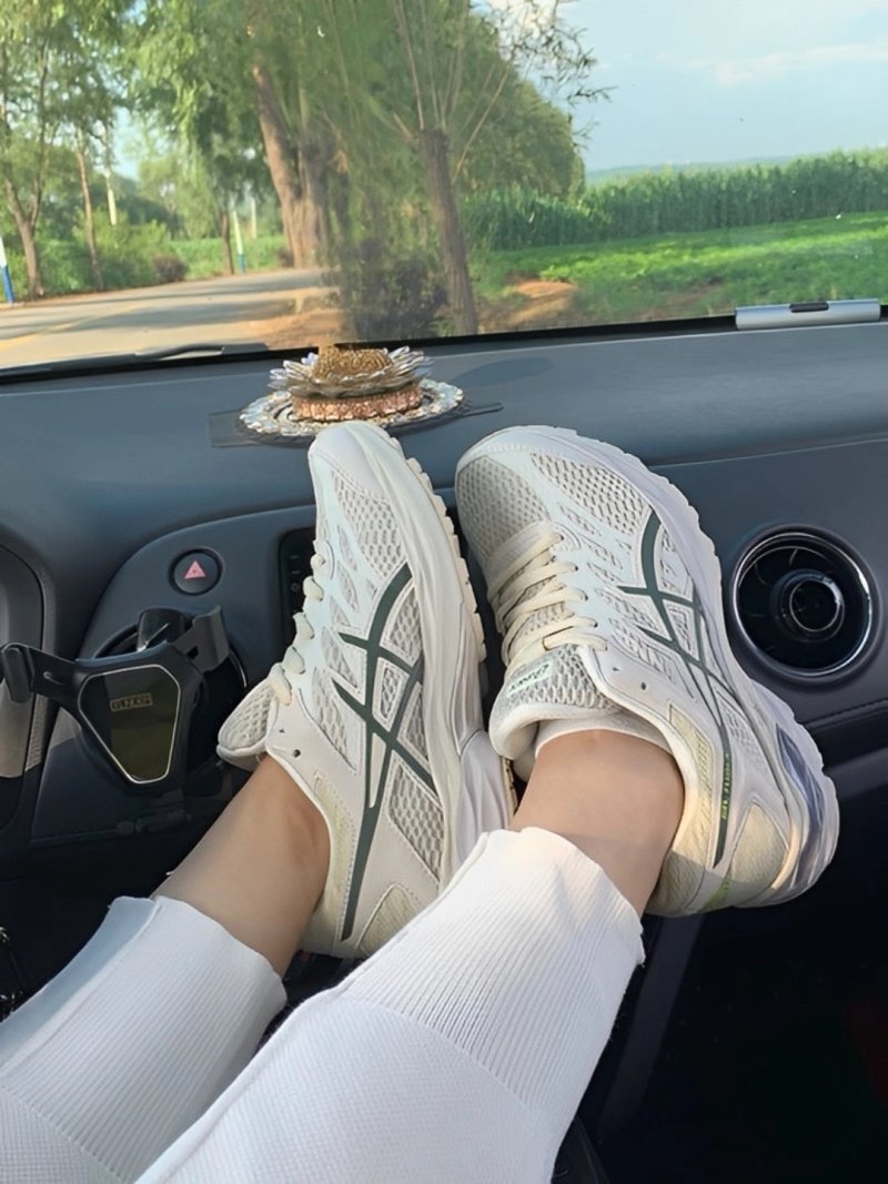 Asics Gel-Flux 4 view