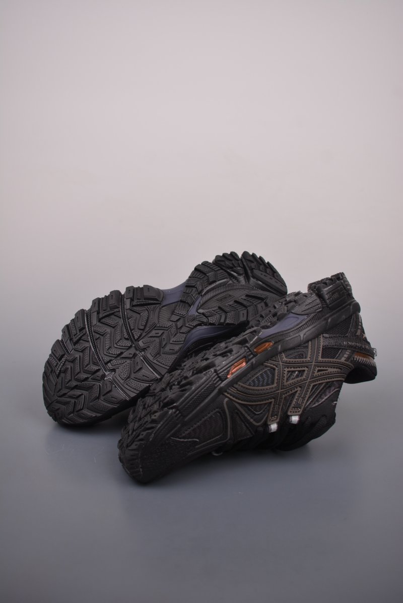 Asics Gel-Kahana 8 view