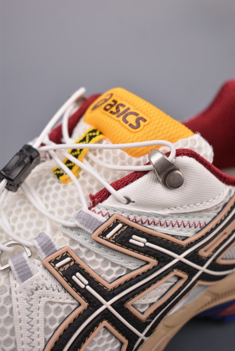 Asics Gel-Kahana 8 view