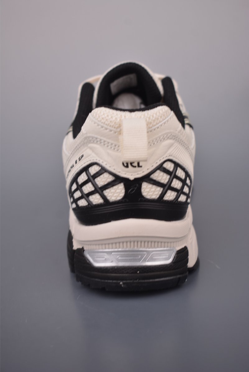 Asics Gel-Kahana 8 view