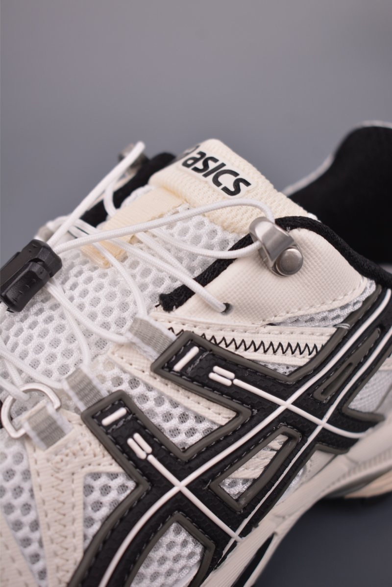 Asics Gel-Kahana 8 view