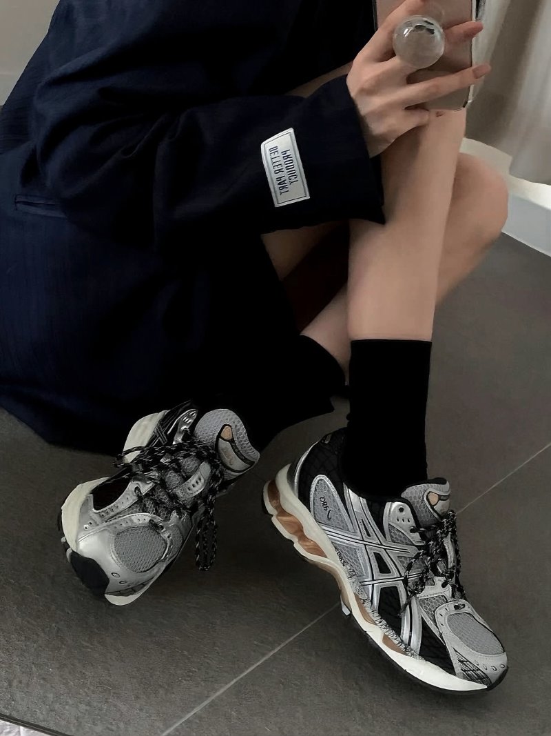 Asics Gel-Kahana Nimbus 10.1 view