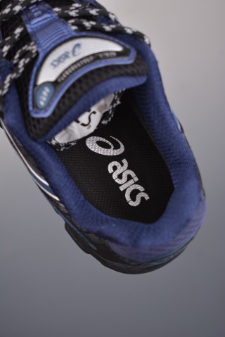Asics Gel-Kahana Nimbus 10.1 Y2K view 9