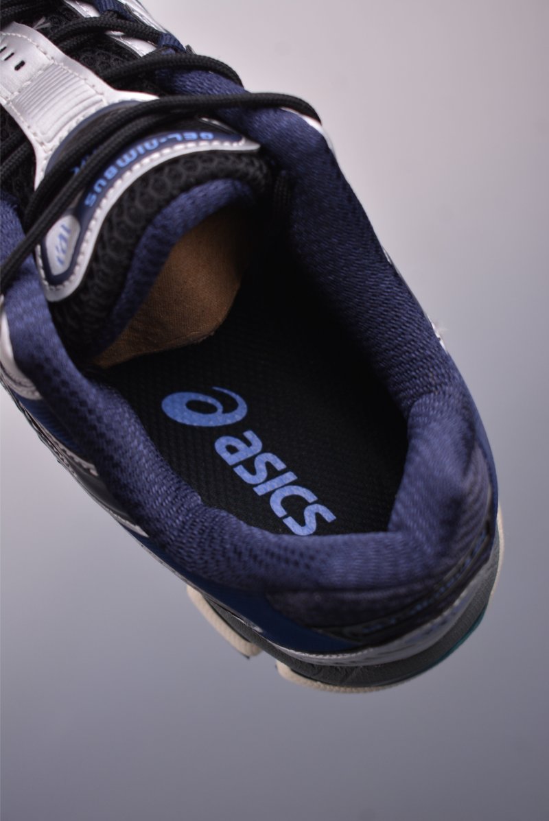 Asics Gel-Kahana Nimbus 10.1 Y2K view