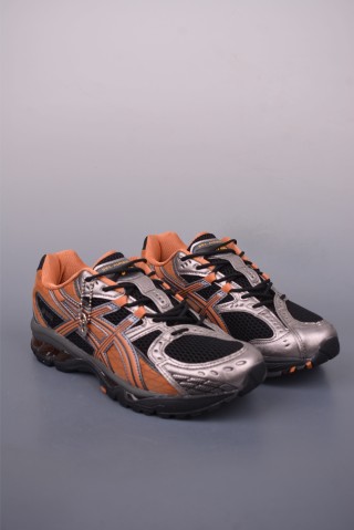 Asics Gel-Kahana Nimbus 10.1 Y2K view 1