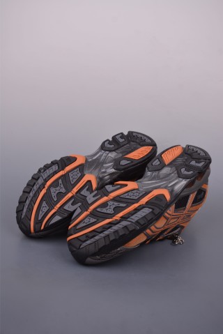 Asics Gel-Kahana Nimbus 10.1 Y2K view 3