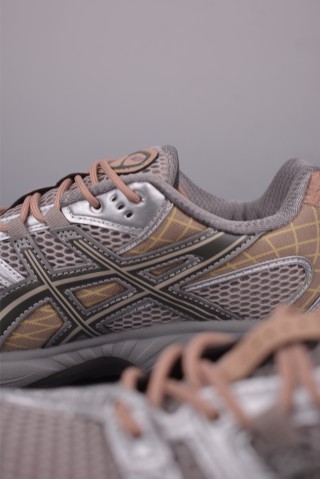Asics Gel-Kahana Nimbus 10.1 Y2K view 8