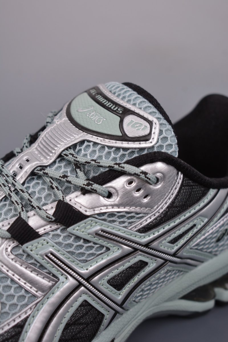 Asics Gel-Kahana Nimbus 10.1 Y2K view