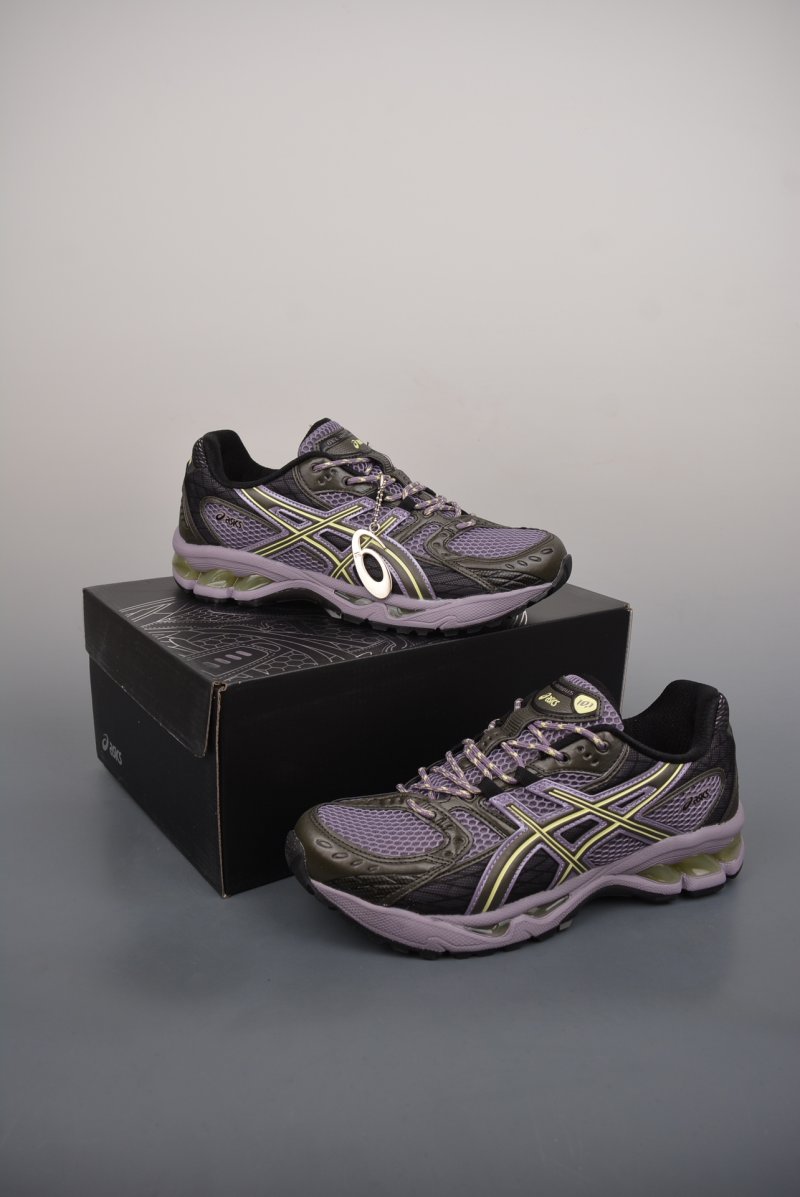 Asics Gel-Kahana Nimbus 10.1 Y2K view