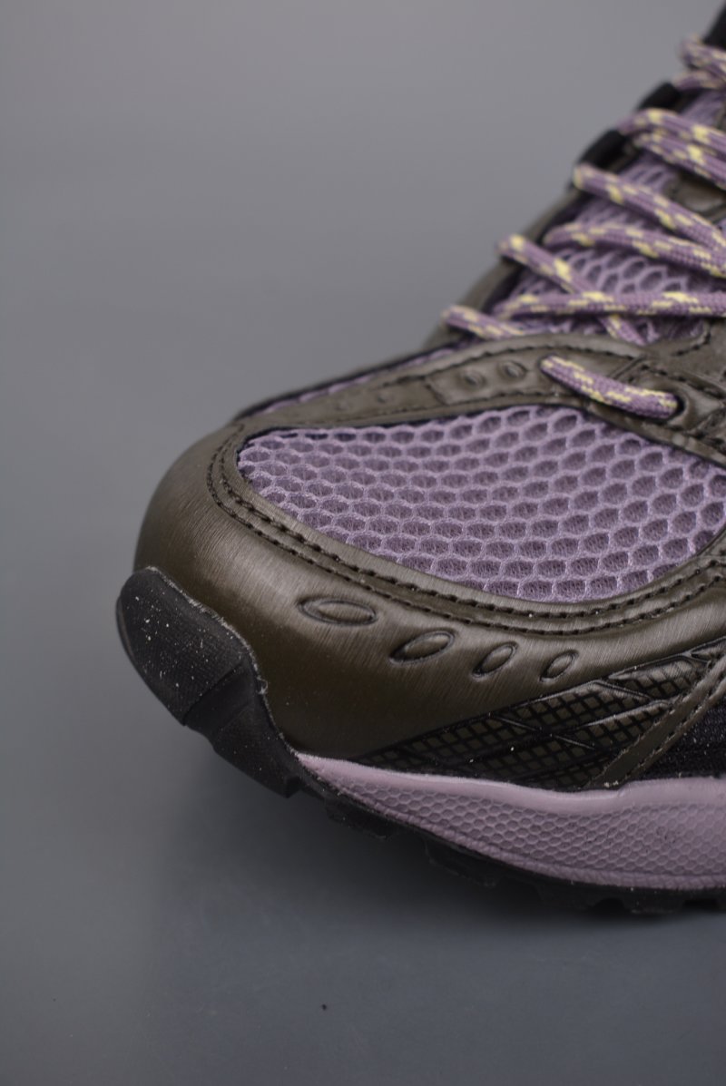Asics Gel-Kahana Nimbus 10.1 Y2K view