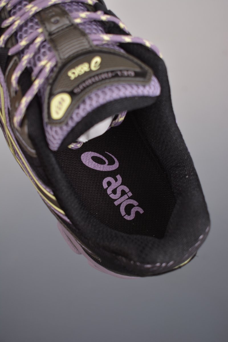 Asics Gel-Kahana Nimbus 10.1 Y2K view