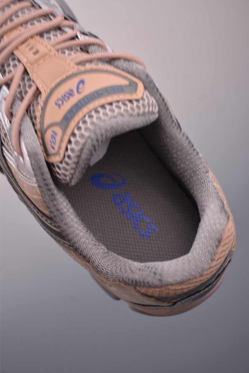 Asics Gel-Kahana Nimbus 10.1 Y2K view