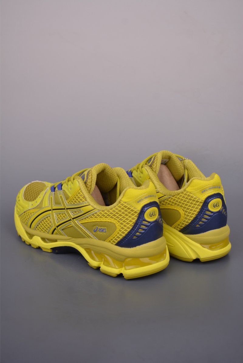 Asics Gel-Kahana Nimbus 10.1 Y2K view